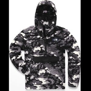 THE NORTH FACE CAMO PULLOVER HOODY BLACK PSYCHEDELIC PRINT. Men’s Large.